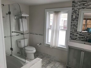 Combined shower/tub, hair dryer, towels, soap - Charming 2br/2ba - steps 2 beach and all Ptown has to offer!  (Provincetown)