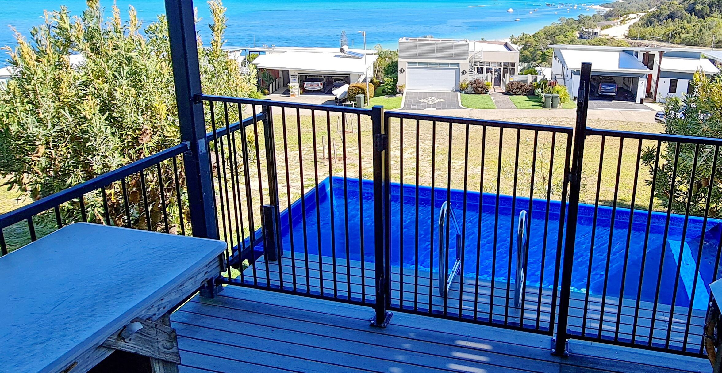 GRAND VIEW Stunning hilltop views. Plunge POOL. 4 bedrooms 6 adults/9 guests max — image 12