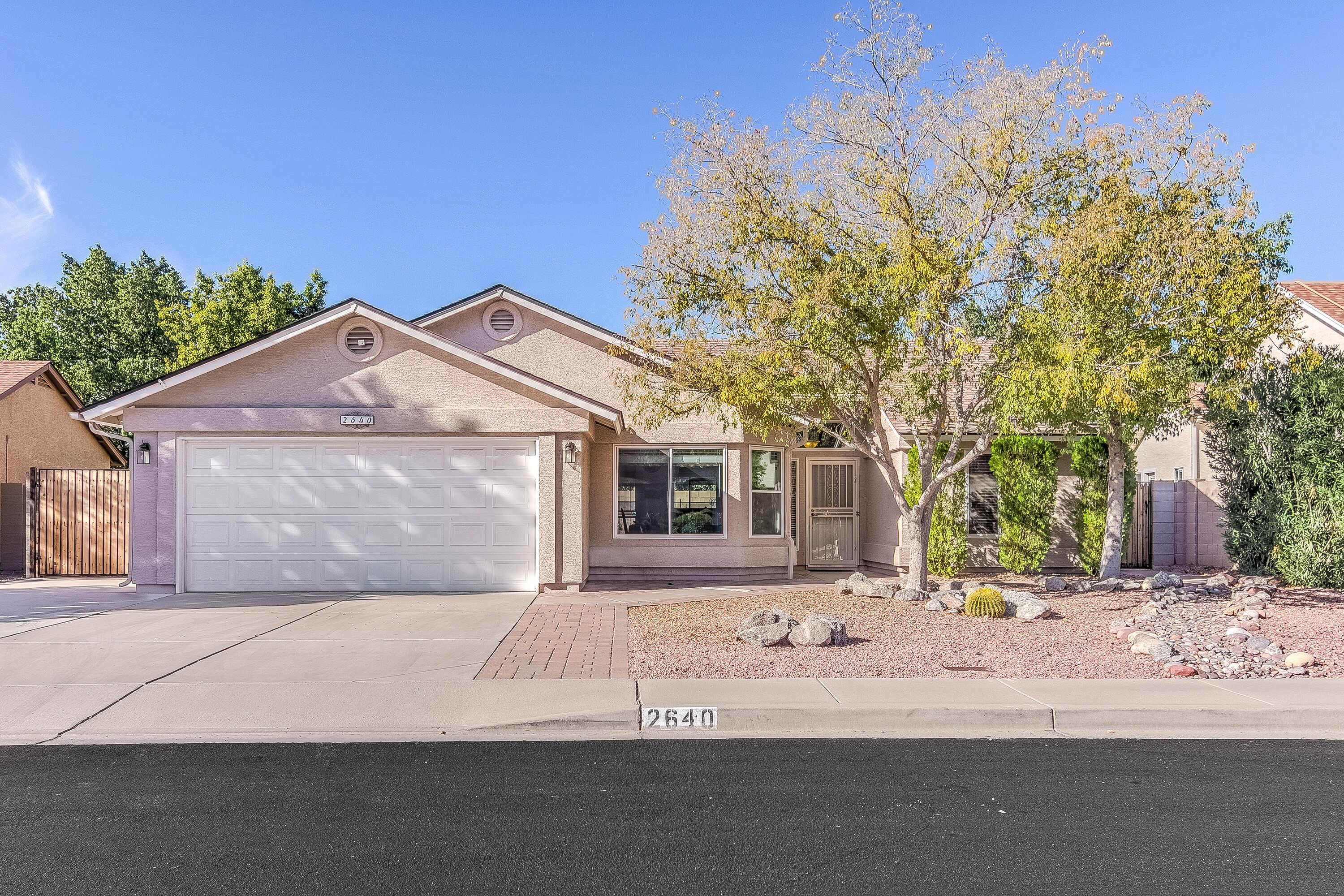 AmAZing AZ Photography Blesses This Beautiful NE Mesa Home With Pool