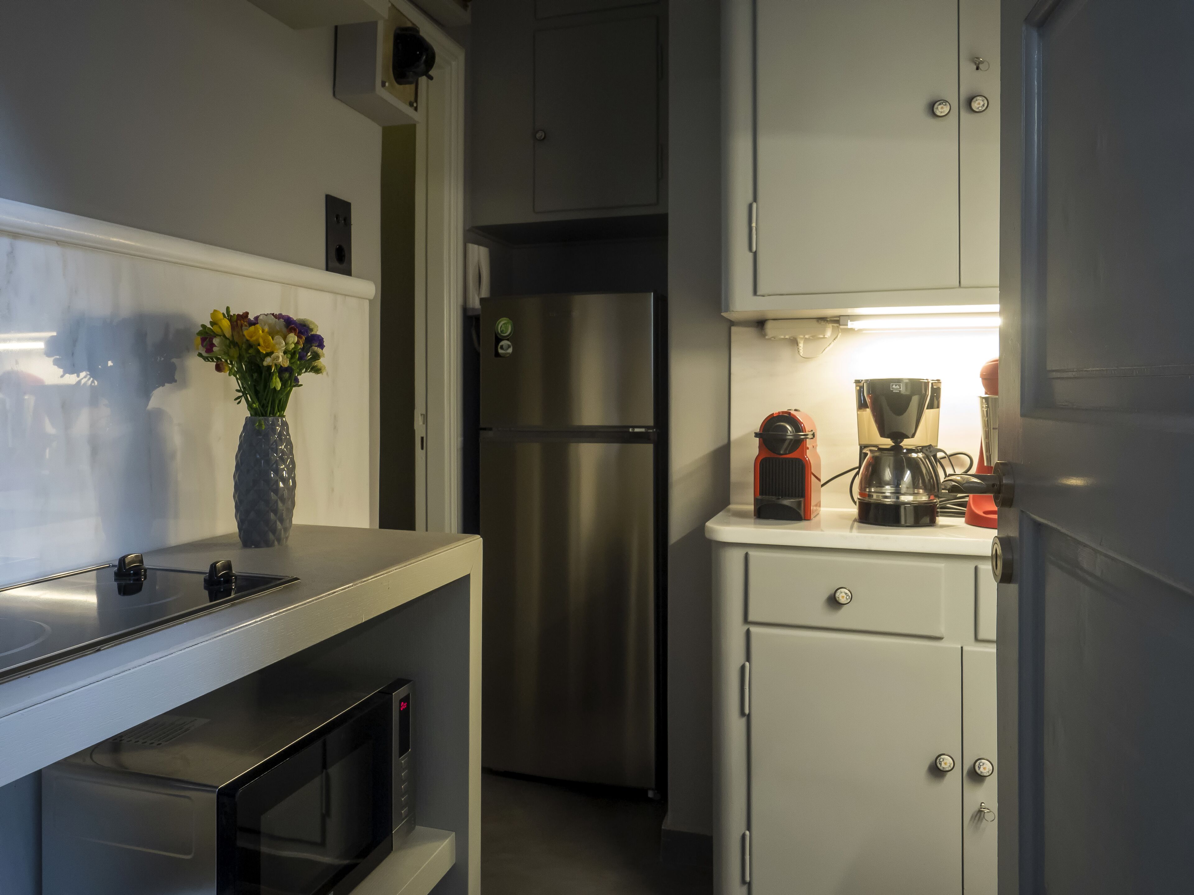 Business & Pleasure in Athens Downtown