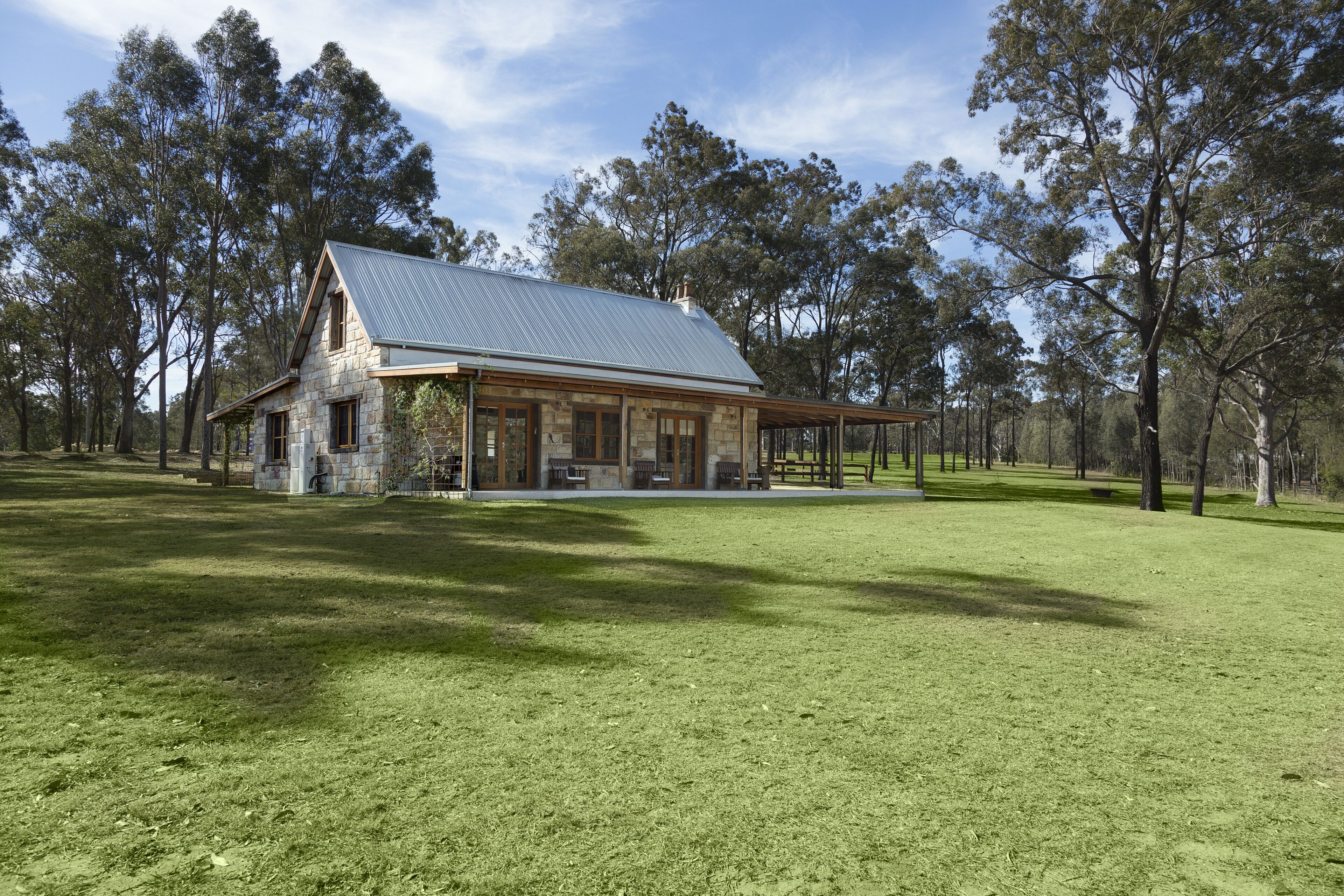 Warraglenn House at Enzo Estate — image 3