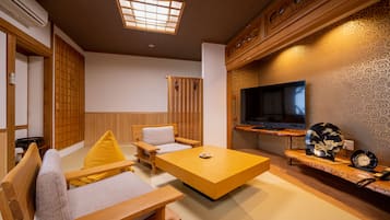 Soundproofing, free WiFi