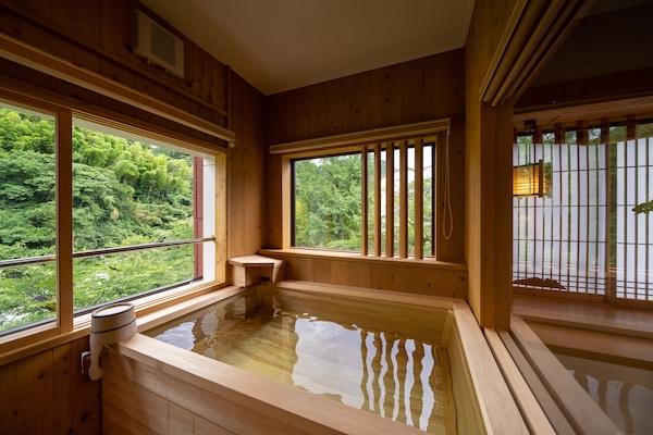 Royal Suite, Annex with Fine-view Bath (Kame) | Bathroom | Free toiletries, hair dryer, towels