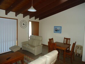 Smart TV, DVD player