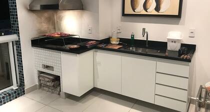 Renovated building, 150m2, 4 bedrooms-air-cond, terrace and barbecue, standing in the sand.