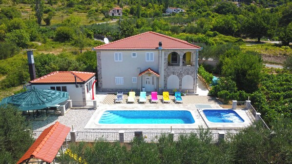Outdoor pool, a heated pool