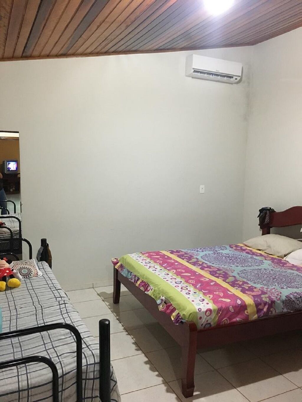 5 dormitoris, wifi gratuïta i roba de llit 