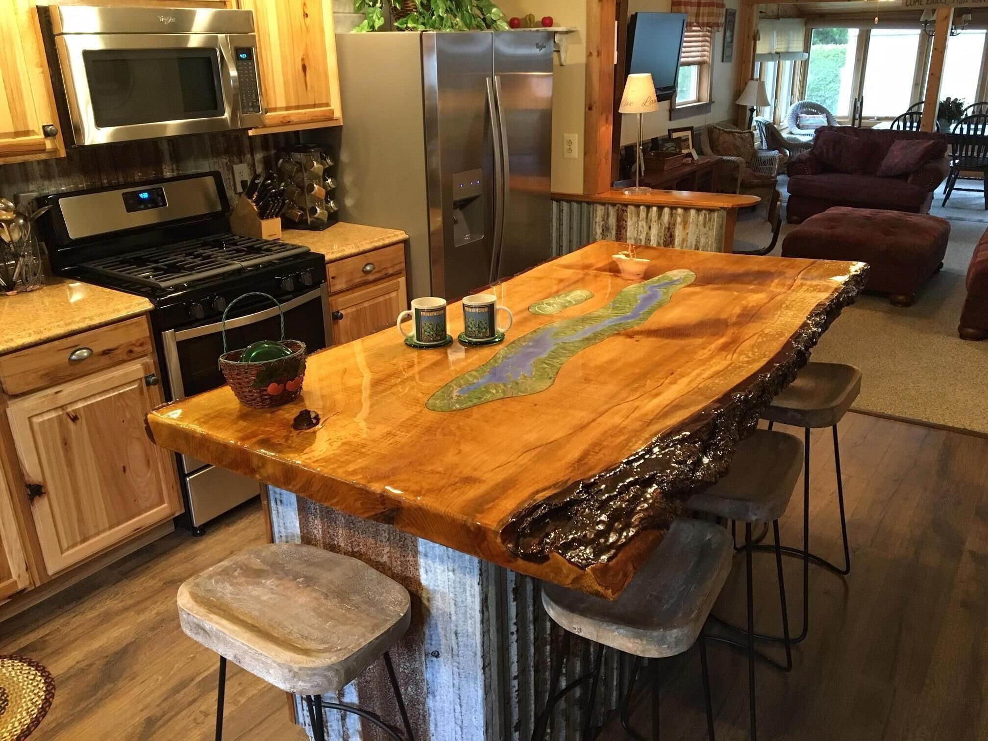 Lake George Sandy Bay Waterfront Cottage Awesome for Families