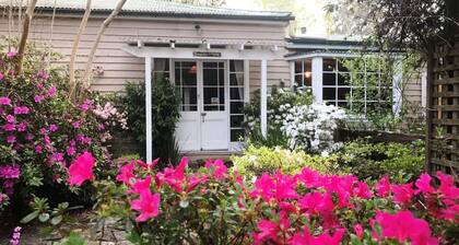Hampden Country Cottage - Kangaroo Valley