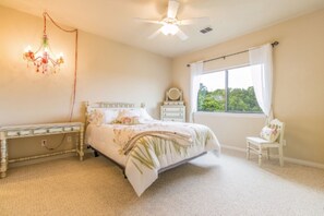 3 chambres, bureau, fer et planche à repasser, Wi-Fi gratuit