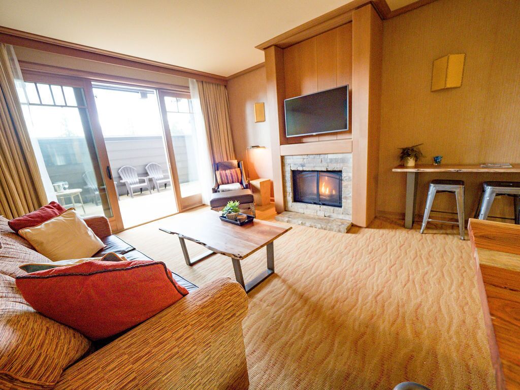 ☀️🏔🏌🏻🚲Unique ONE Bedroom condo with full kitchen & private patio! Unit 2066