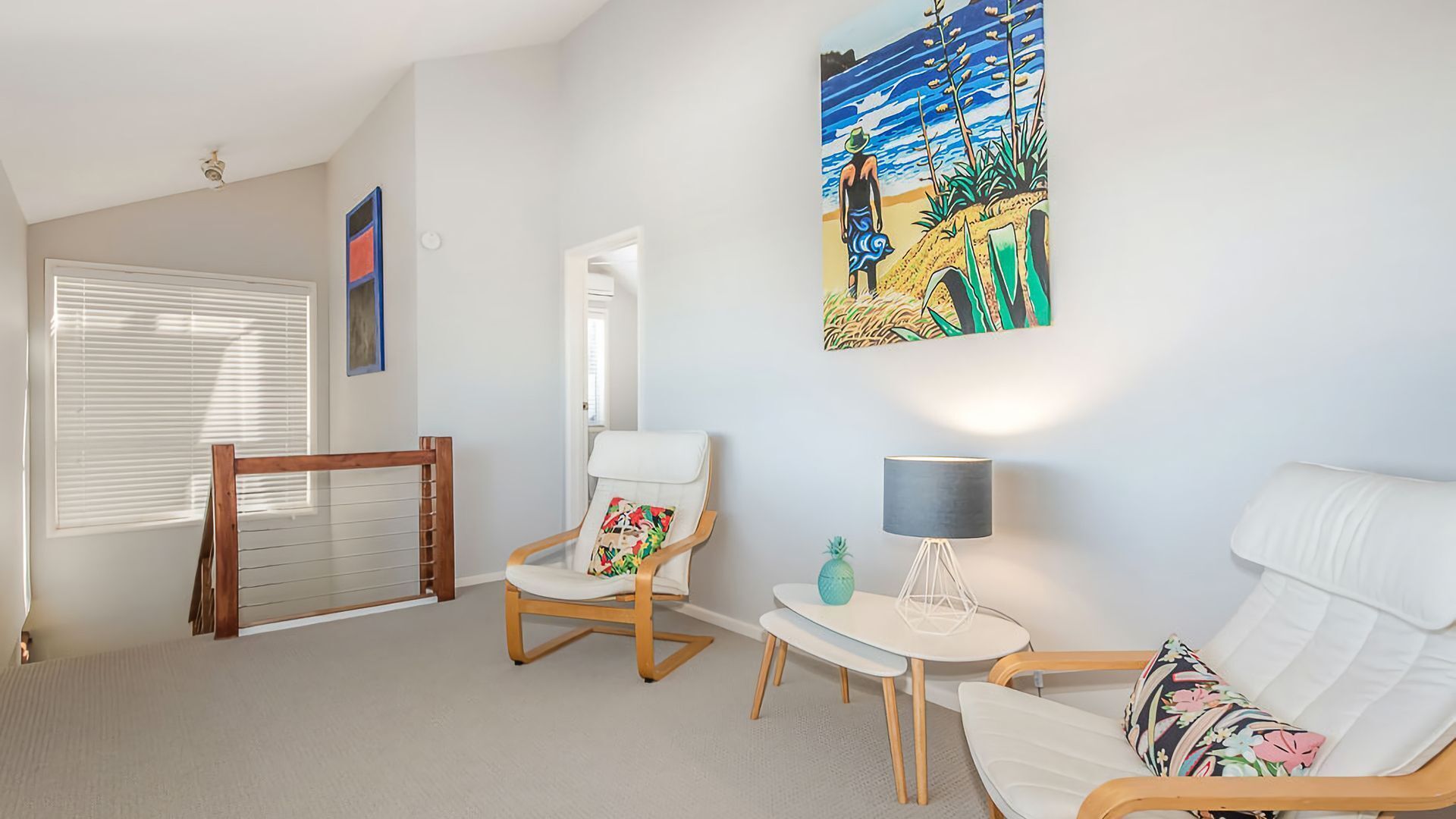 Eagles Nest - Nestled up on Noosa Hill with Hinterland View — image 7