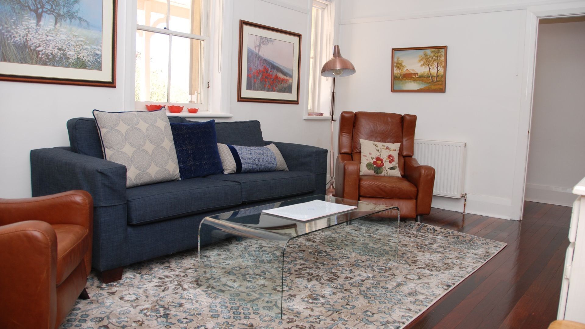 Hillside Cottage - historic 1843 attached cottage in an AWARD WINNING village