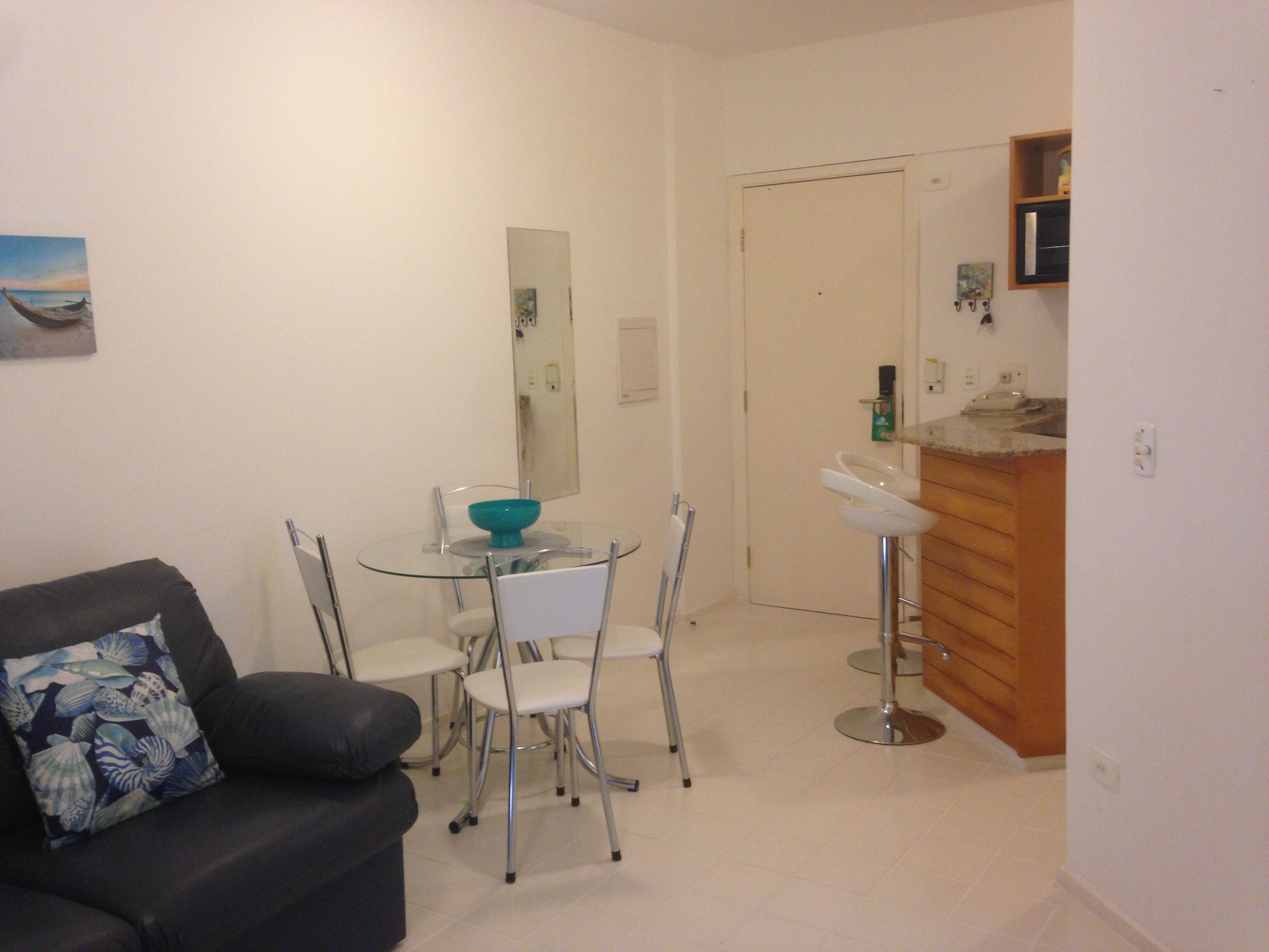 Beautiful Flat 100m from the sea, with air conditioning, services and complete leisure 