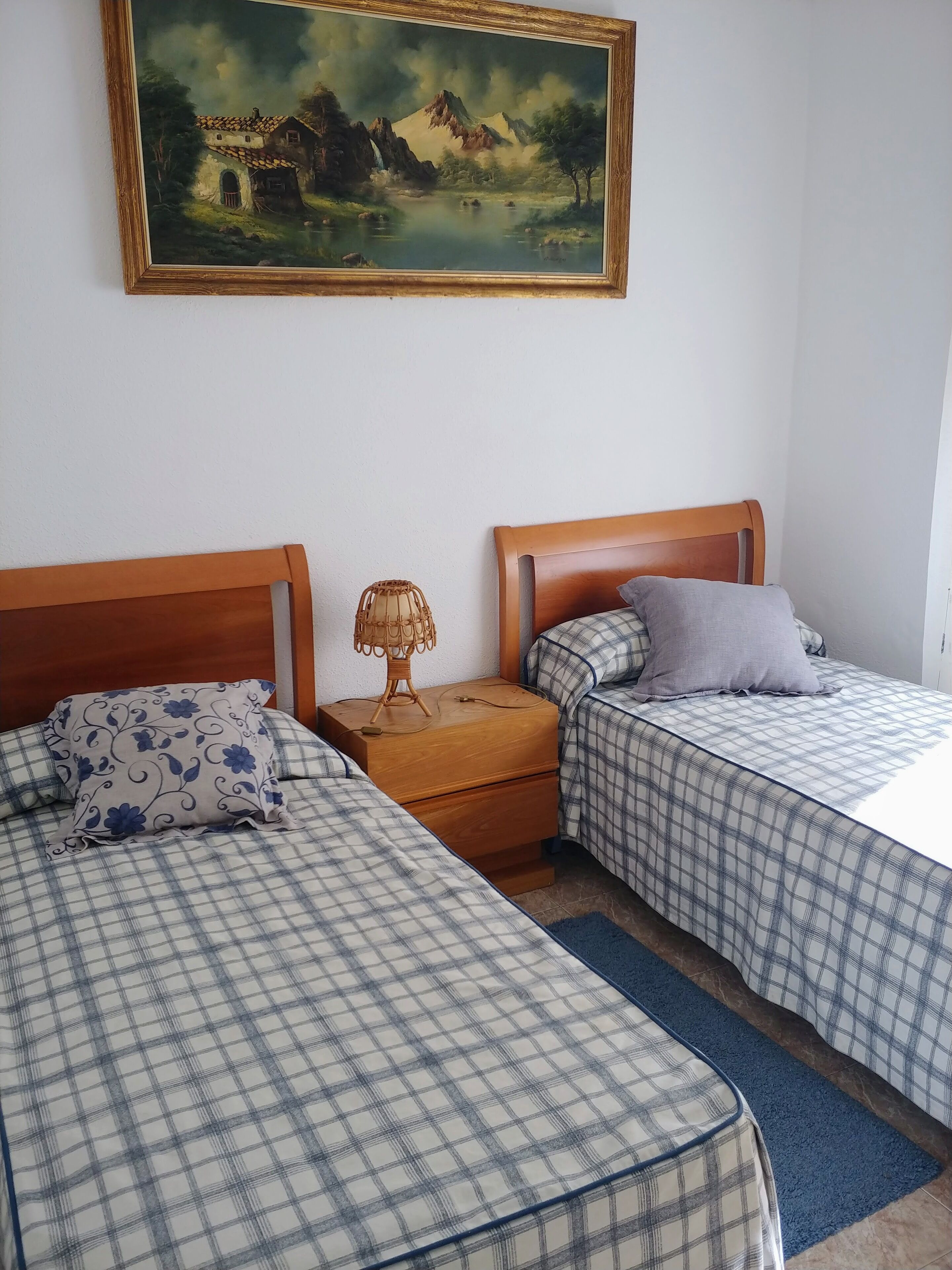 Spacious apartment, ideal for families, pets are allowed.