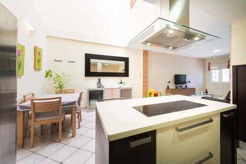 Ideale Maisonette mit WLAN und Terrasse (Happy House)