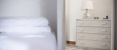 3 bedrooms, iron/ironing board, travel cot, free WiFi