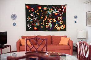 TV