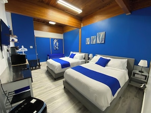Basic Triple Room | Premium bedding, Select Comfort beds, individually decorated - Motel Magistral (St-Raphael-de-Bellechasse)