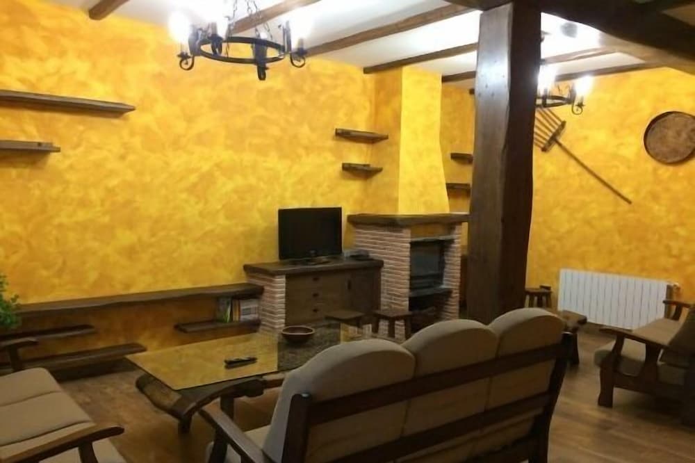 WEEKEND OFFERS Country house (full rental) La Senderuela 13 person