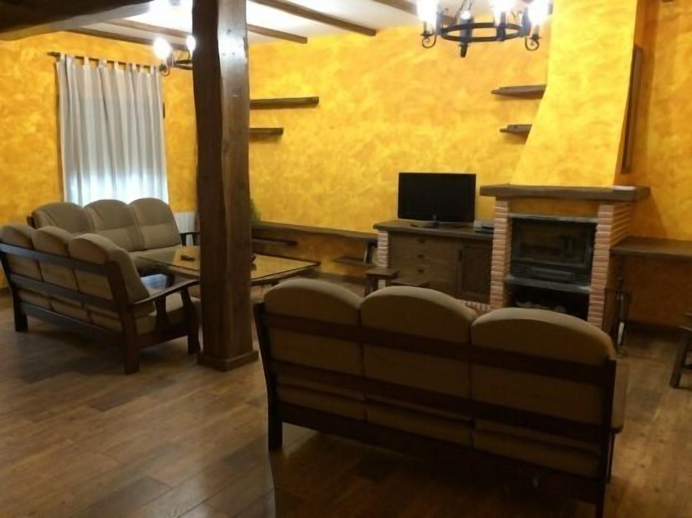 WEEKEND OFFERS Country house (full rental) La Senderuela 13 person