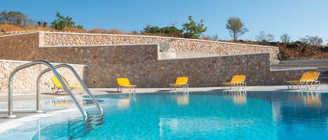 Piscina a l'aire lliure