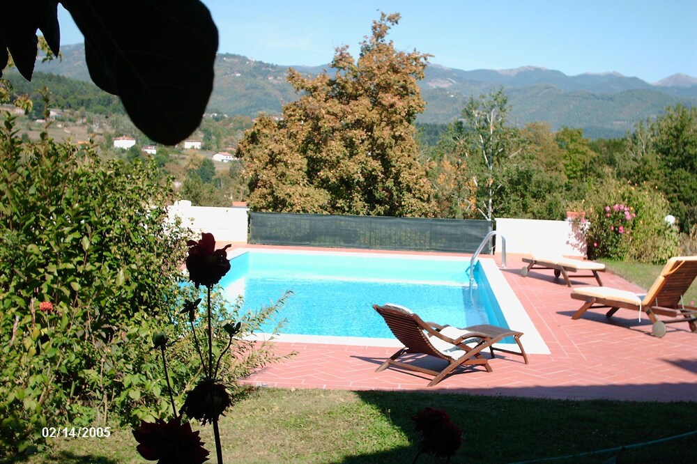 Lake view villa in Garfagnana Tuscany Lucca