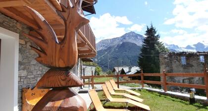 Cogne - Les petites fleurs of Gran Paradiso - Free Wi-Fi