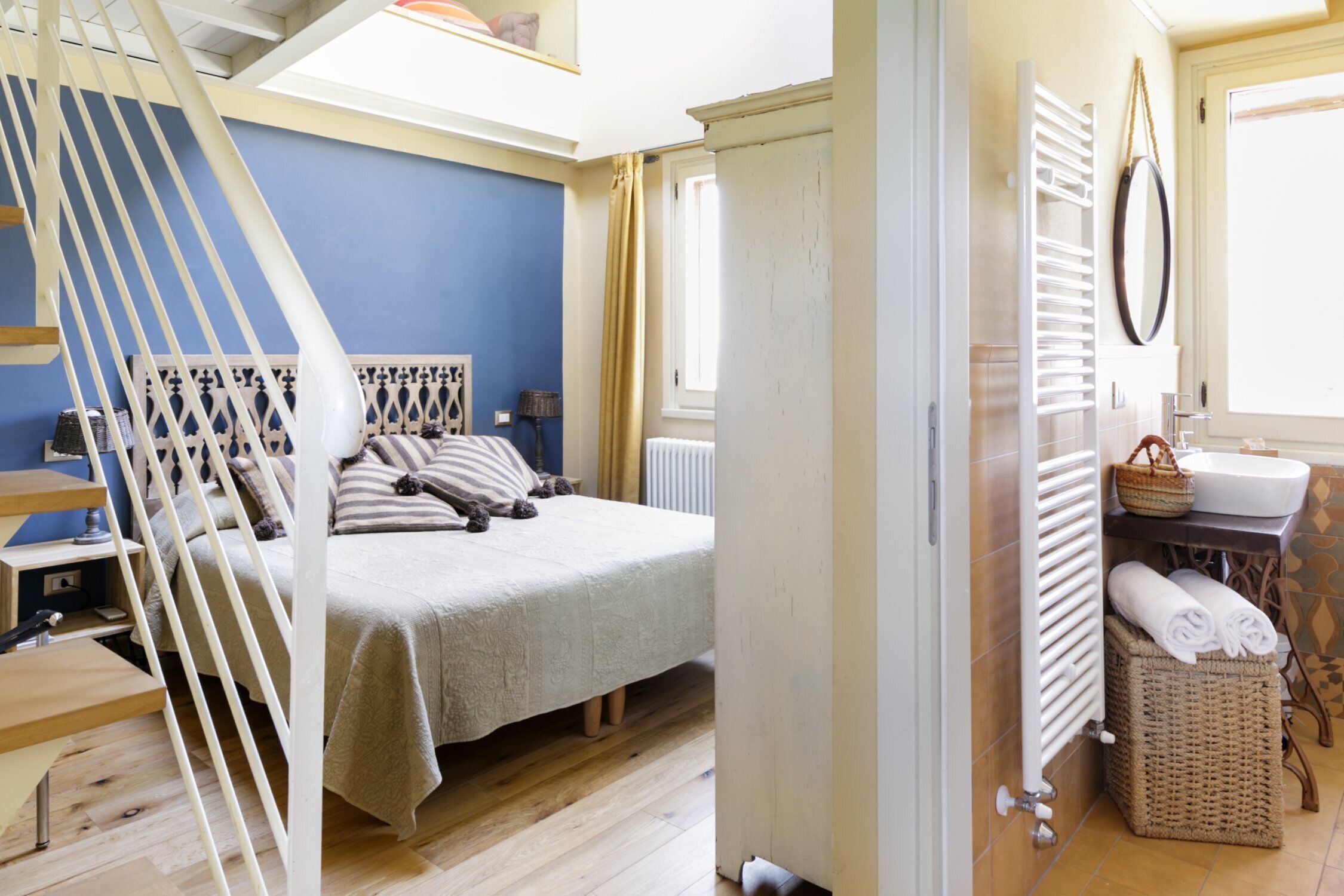 Le Maggioline Hilltop Country House with pool in the heart of Tuscany 