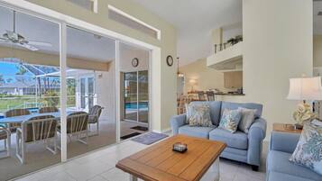 Télévision, livres, chaîne hi-fi