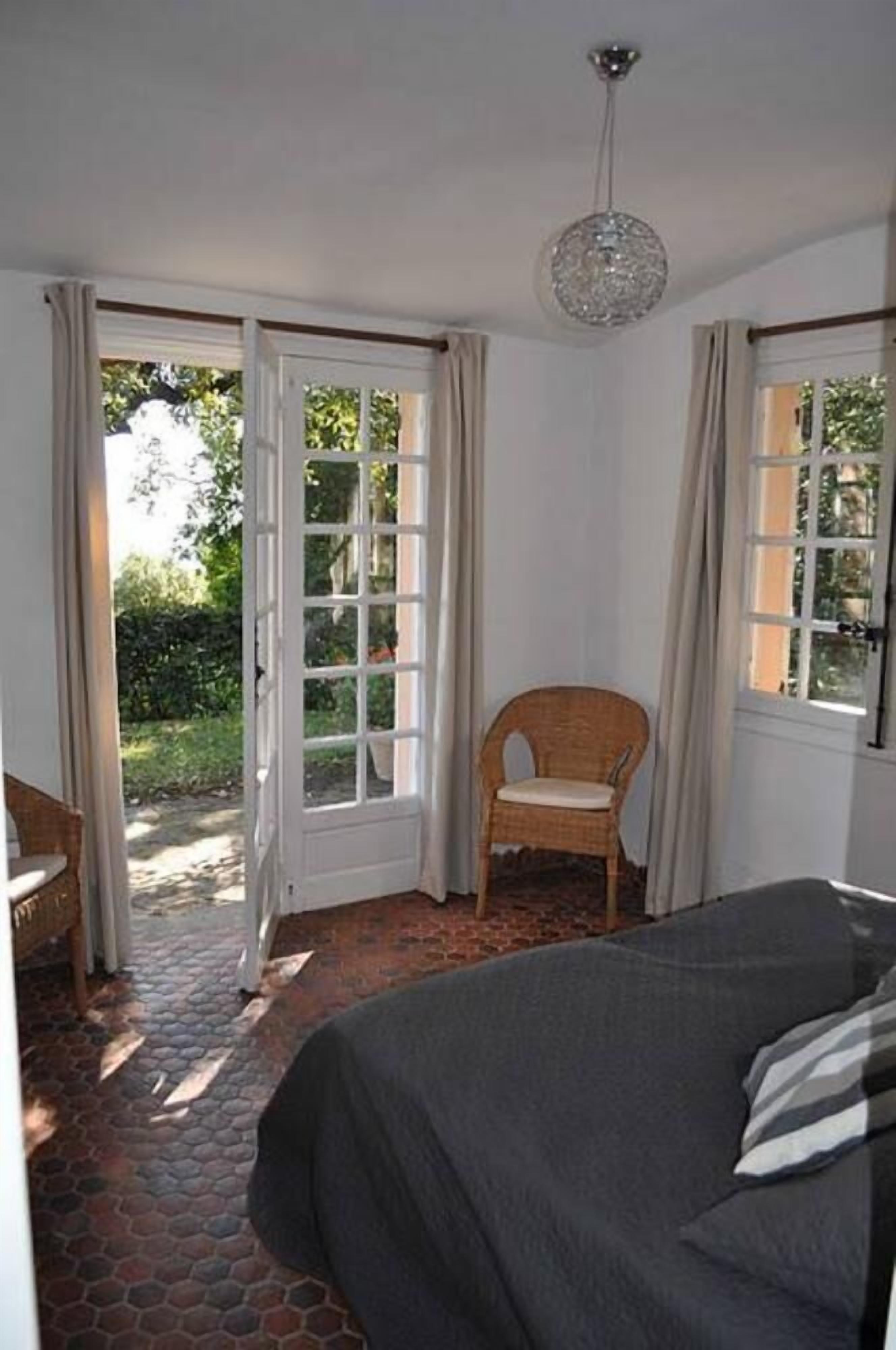 6 Schlafzimmer, Bügeleisen/Bügelbrett, Reisekinderbett, WLAN