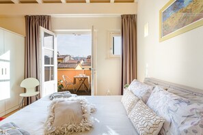 2 chambres, fer et planche à repasser, draps fournis