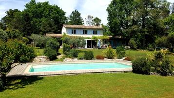 Piscine extérieure