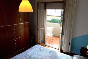 1 bedroom, iron/ironing board, WiFi