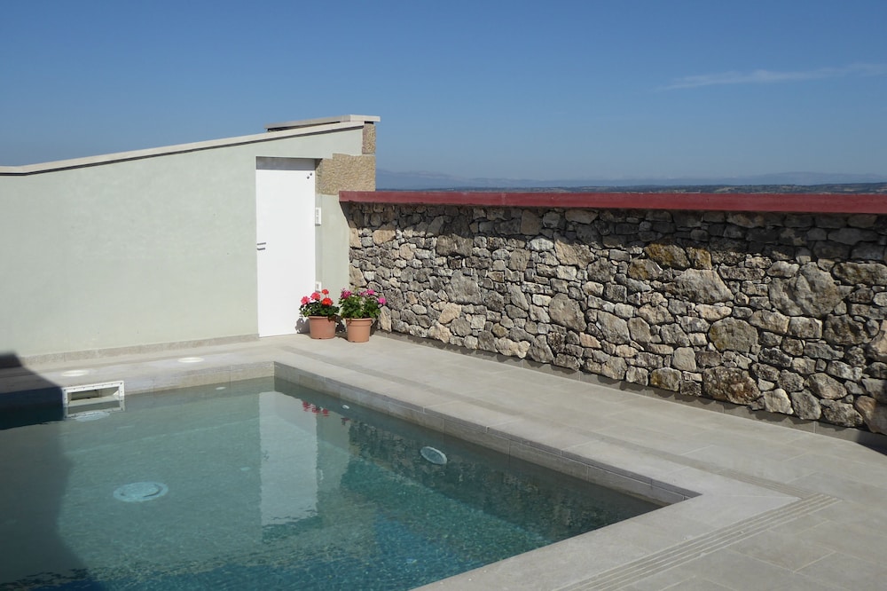 Rural accommodation El Paller for 2/4 people or a family