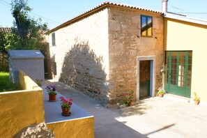 Property grounds - Holiday home in Galicia, 'Camino de Santiago, Via de la Plata' (Silleda-Pontevedra)