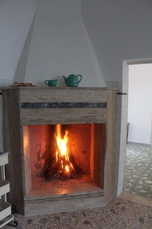 Interior - EcoSalento. Large techno-ancient house 15' from BlueFlagSea24 Climate garden&BBQ (Sava)