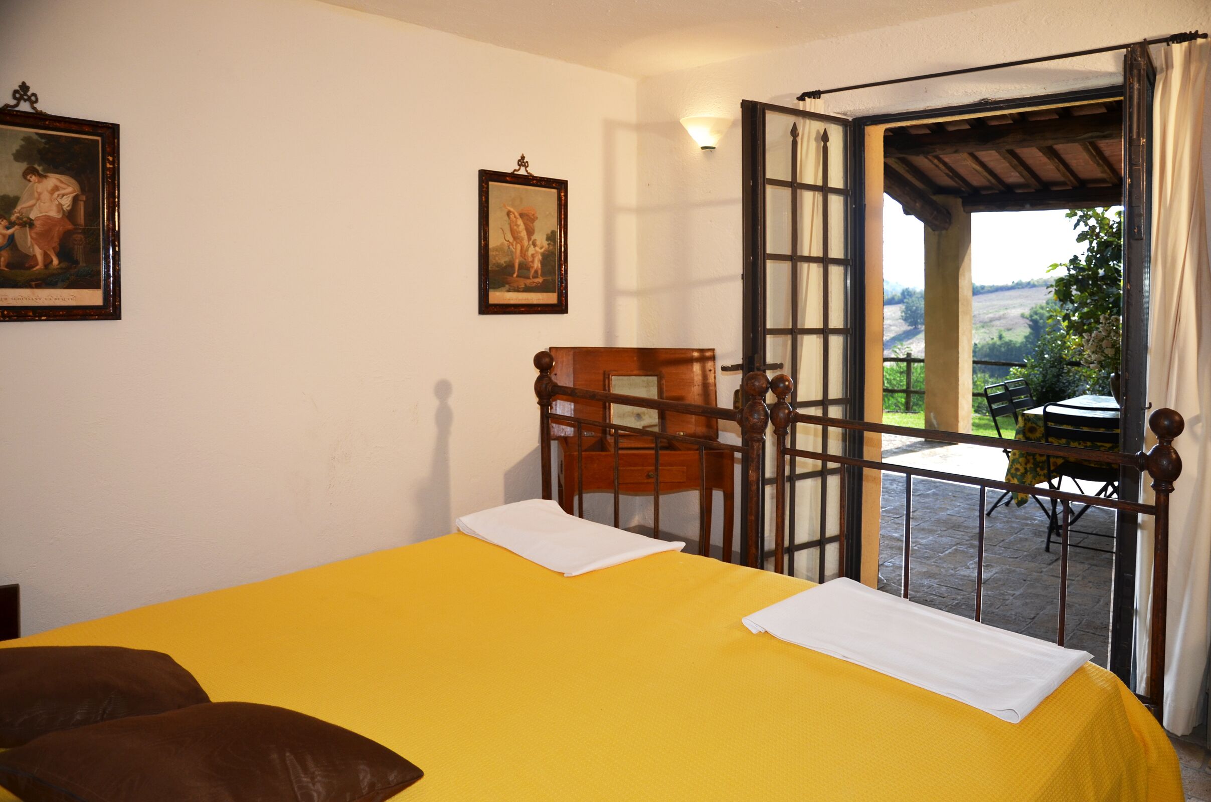 Le Coste (Orvieto) suggestive panorama, private garden, swimming pool on the farm