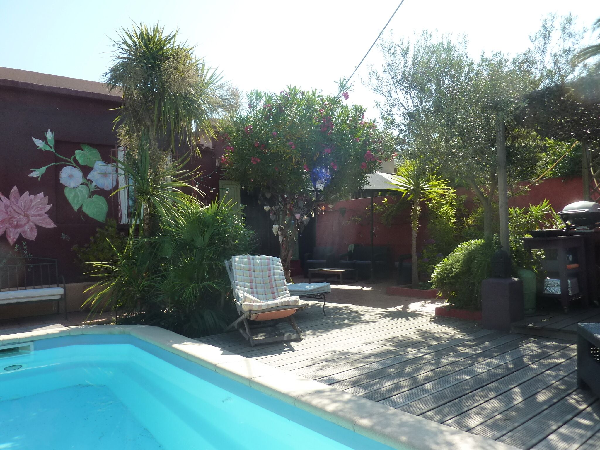 House with caractere and garden