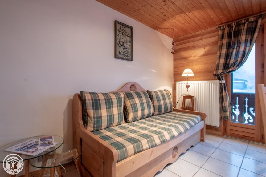 3* Apartment, Panoramic View Of The Green Valley, Quiet, Mountain Decor - Hirmentaz