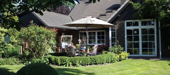 Vacation like in paradise. Apartment with large rooms and beautiful ambience.