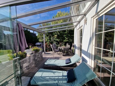 Idyllic vacation apartment with pool, whirlpool and sauna near Leipzig