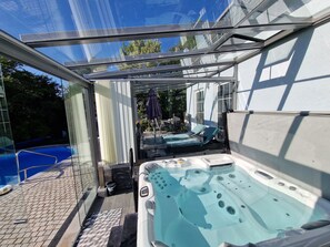 Ulkouima-allas, lämmitetty uima-allas