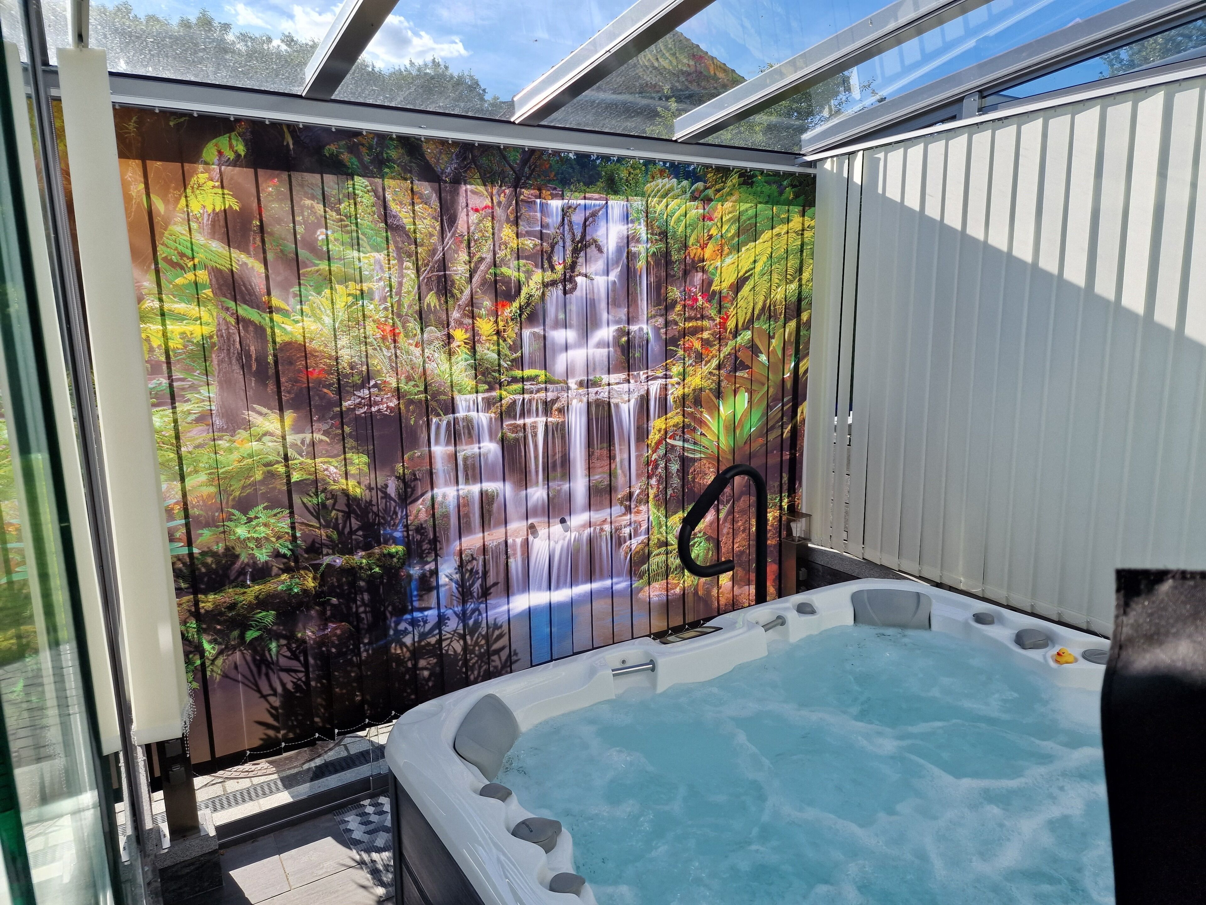 idyllic holiday apartment with pool, whirlpool and sauna near Leipzig