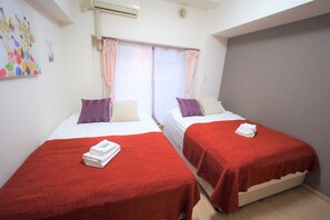 Twin Room, 2 Double Beds, Non Smoking - City Street Inn 302 PH01 (Osaka)