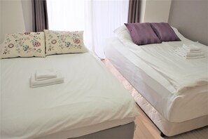 Twin Room, 2 Double Beds, Non Smoking - City Street Inn 302 PH01 (Osaka)
