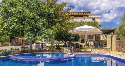 Villa Haya - apartment LANTANA with heated pool