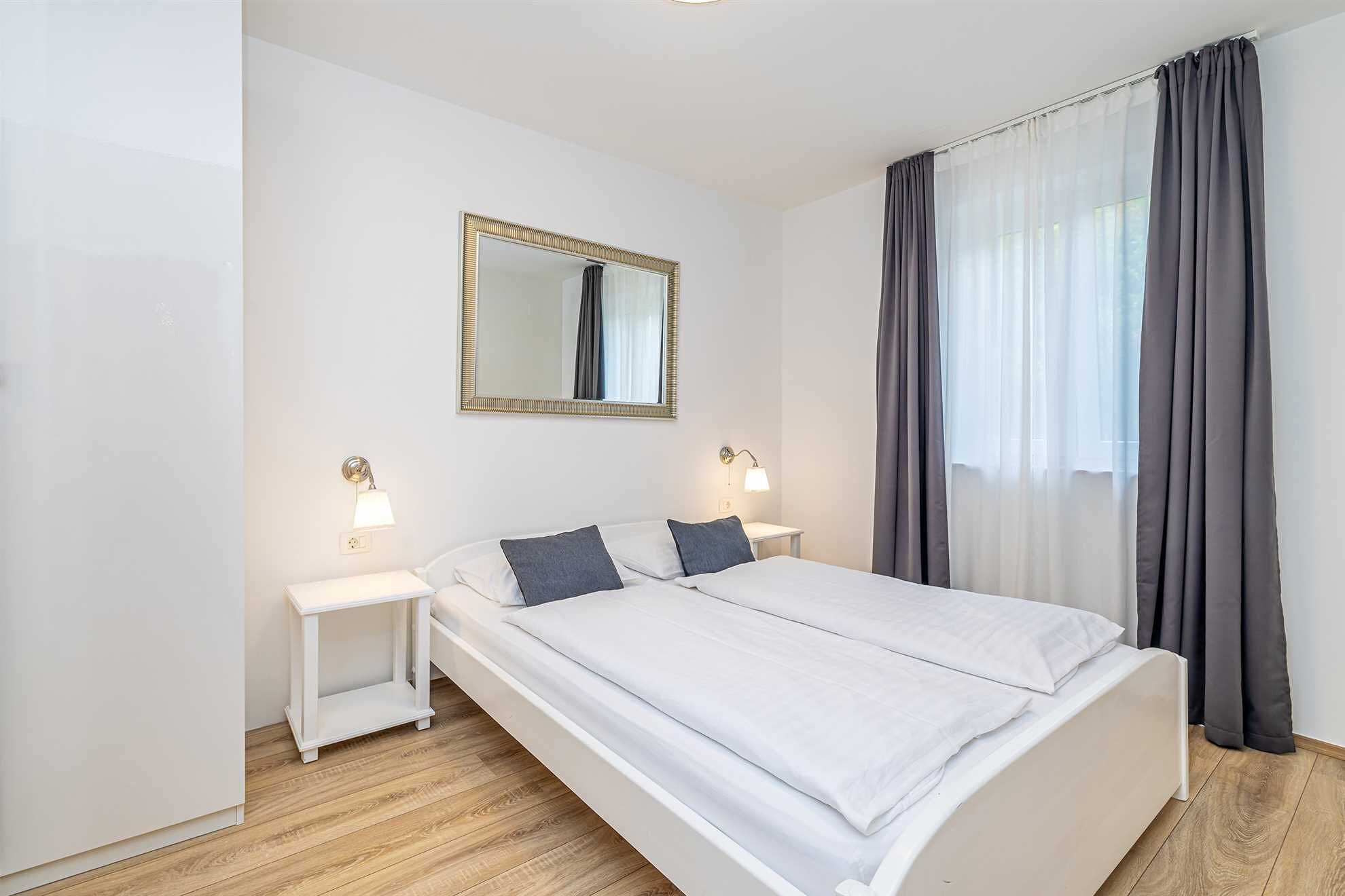 2 bedrooms, in-room safe, WiFi, bed sheets