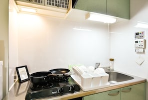 雙床房 | 私人小型廚房 | 雪櫃、微波爐