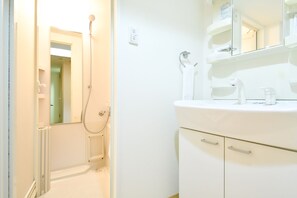 雙床房 | 浴室 | 花灑/浴缸組合、浸缸、免費梳洗用品、風筒